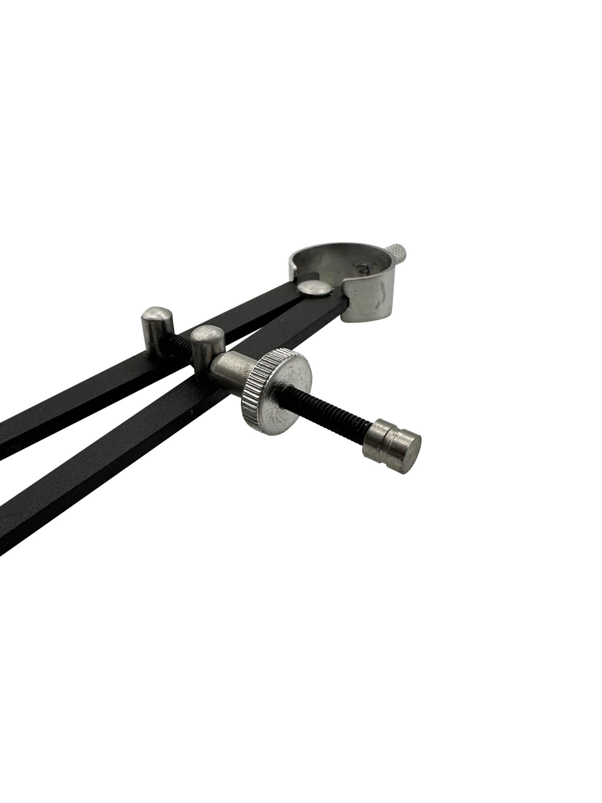 Robuster Federzirkel für präzise Messungen in Handwerk, Technik, Design und vielen weiteren Anwendungsbereichen.